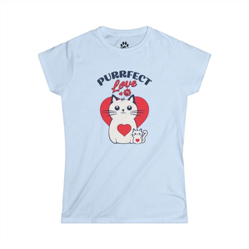 Cat Lover Women’s Tee – Perfect Love Cat Design, Cute Kitty Graphic Shirt, Ideal Gift for Cat Moms